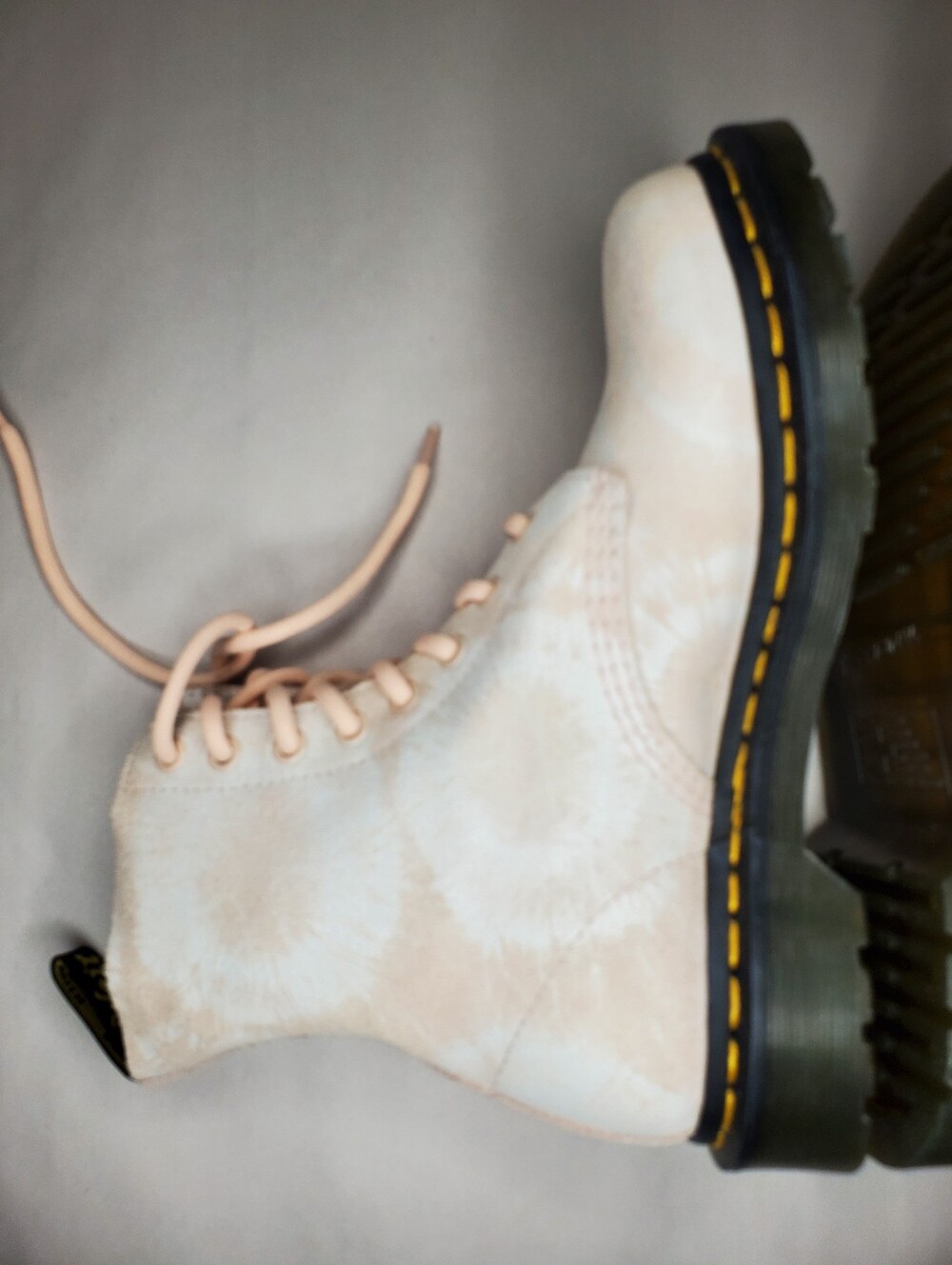 NWT Dr Marten's  1460 Pascal Tie Dye Suede Lace Up Boots Size 7 - Picture 5 of 11